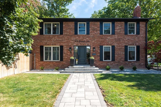 579 Fourth Line Oakville On L6l 5b1