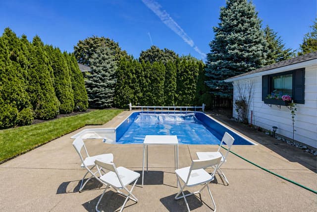 476 Bunting Rd. St Catharines On L2m 3b1
