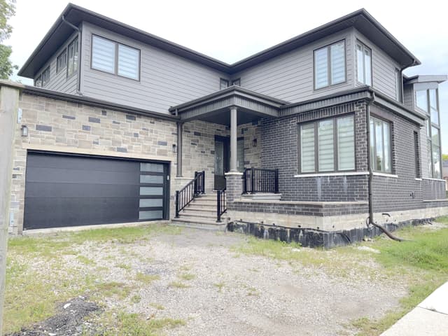 204 Mary St. Oakville On L6k 1s4