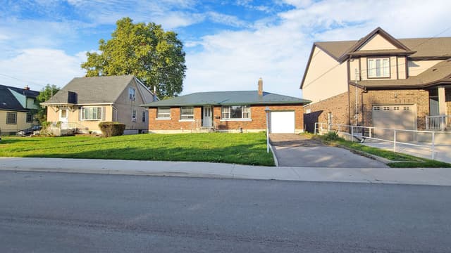 127 Moffatt St. Bsmt St Catharines On L2p 2l7