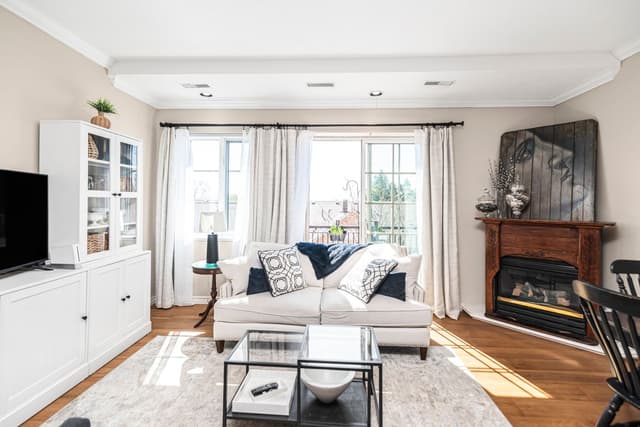 262 Dundas St. E 311 Hamilton On L9b 1a9
