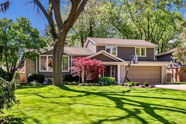 1528 Warland Rd. Oakville On L6l 1n5