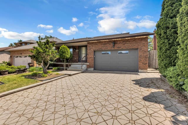 56 Ben Tirran Cres. Hamilton On L8g 4v7