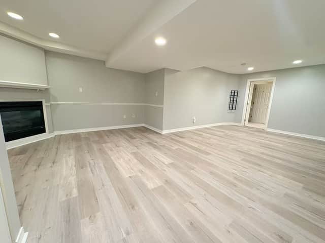 414 River Glen Blvd. Oakville On L6h 5x5