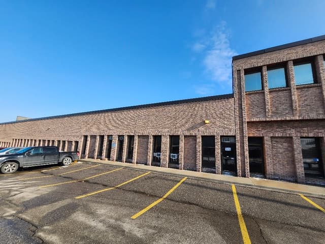 1030 Kamato Rd. 13-15 Mississauga On L4w 4b5