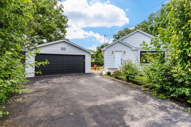 133 Inglewood Dr. Oakville On L6k 1w8