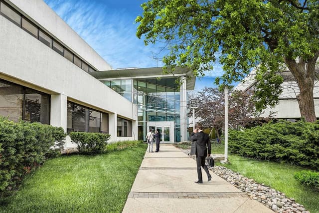 6860 Century Ave. D Mississauga On L5n 2v8