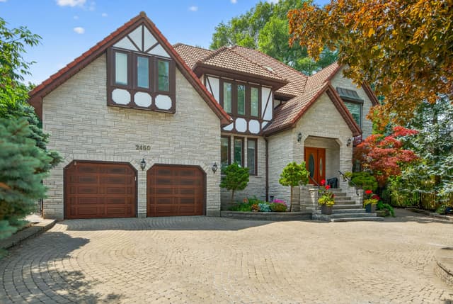 2460 Hammond Rd. Mississauga On L5k 1t2