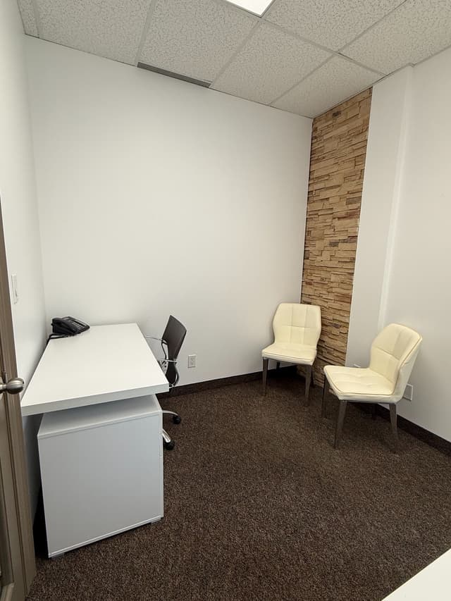 125 Lakeshore Rd. E C-01 Mississauga On L5h 1a8