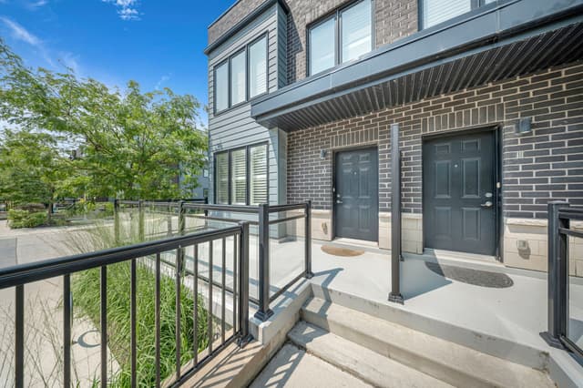 2212 Bromsgrove Rd. 10 Mississauga On L5j 1l4