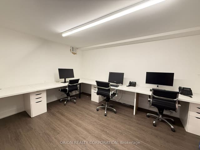 1149 Lakeshore Rd. E L2 Mississauga On L5e 1e8