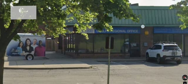 400 Speedvale Ave. W A,b,c,d Guelph On N1h 8h3