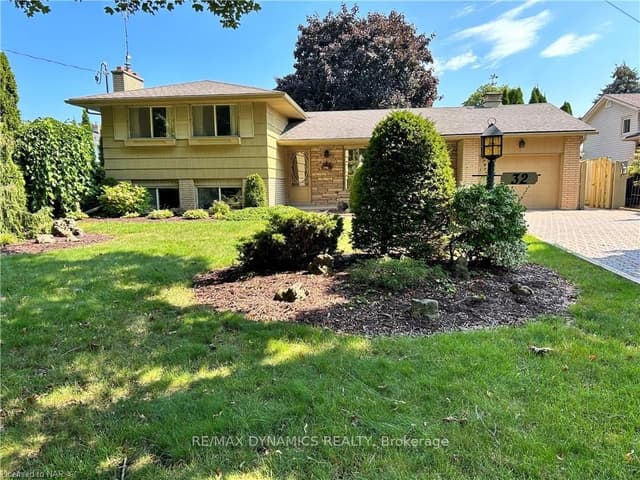 32 Mississauga Rd. Lower St Catharines On L2n 2k4