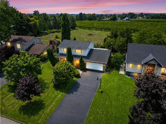 21 Garrison Village Dr. Niagara-on-the-lake On L0s 1j0