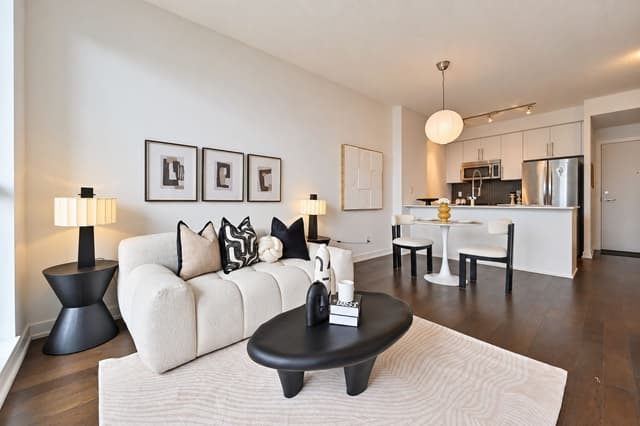 4011 Brickstone Mews 4003 Mississauga On L5b 0j7
