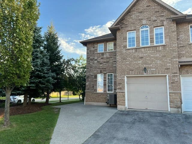 4055 Forest Run Ave. 92 Burlington On L7m 5b8