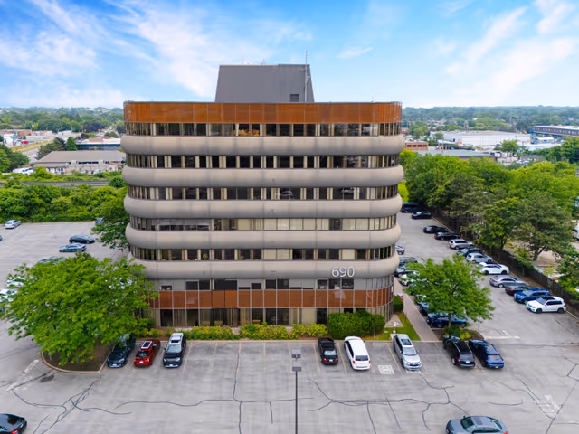 690 Dorval Dr. 500 Oakville On L6k 3v7