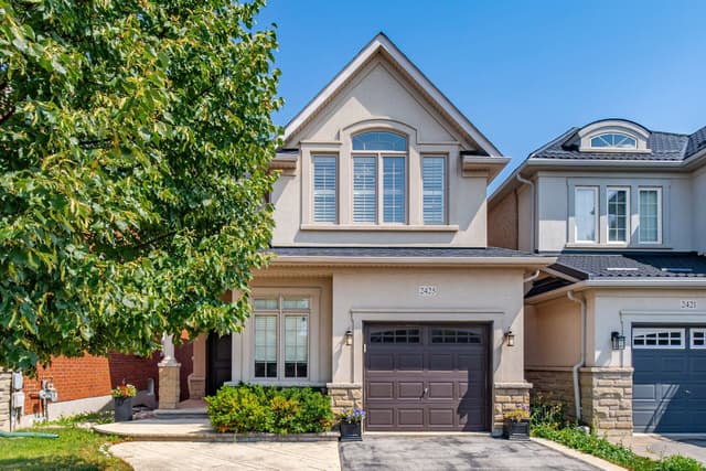 2425 Quetico Cres. Oakville On L6m 0r4