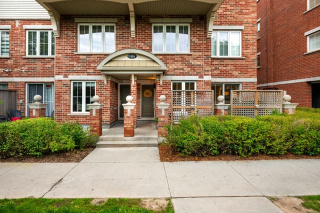 2563 Sixth Line 16 Oakville On L6h 0h7