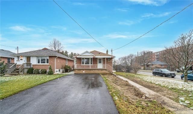 364 East 14th St. Basement Only Hamilton On L9a 4c4