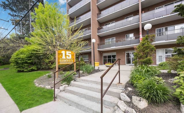 15 Elizabeth St. N 203 Mississauga On L5g 2z3