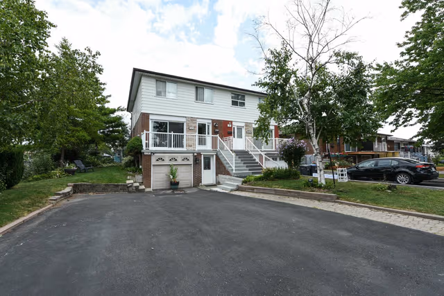 3295 Chipley Cres. Mississauga On L4t 2e3