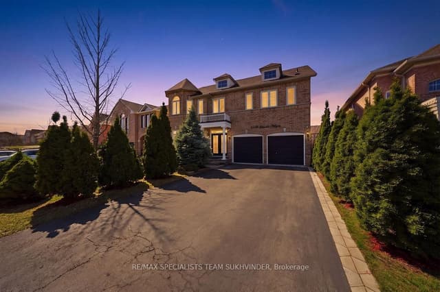 7148 Lowville Heights Mississauga On L5n 8e6