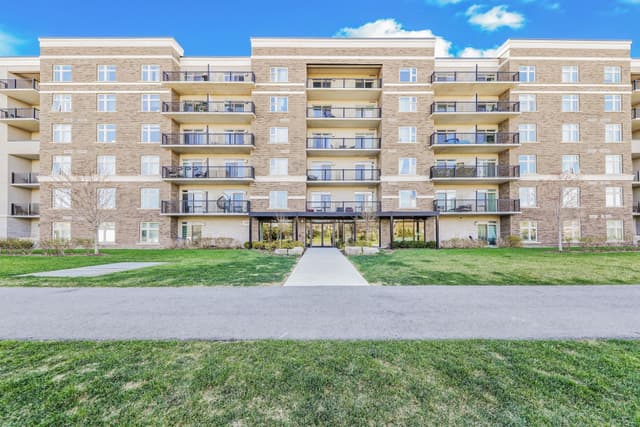 610 Farmstead Dr. 307 Milton On L9t 8x5