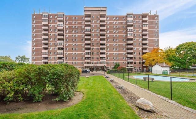 1615 Bloor St. 1203 Mississauga On L4x 1s2
