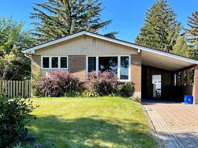 320 Williams Ave. (lower Level Basement) Milton On L9t 2g2