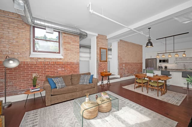 200 Stinson St. 107 Hamilton On L8n 4j5