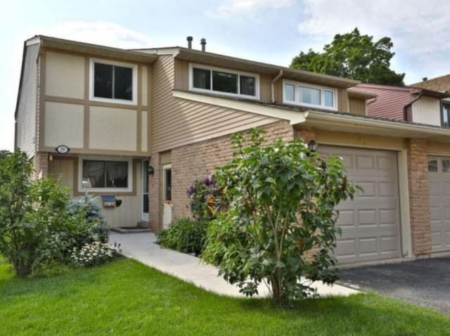 1580 Lancaster Dr. 29 Oakville On L6h 2z5