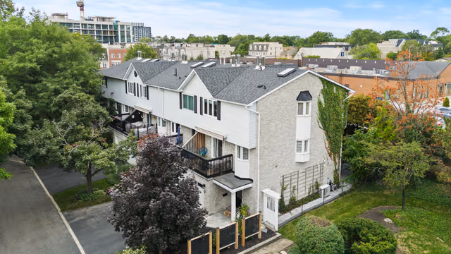 2303 Marine Dr. 5 Oakville On L6l 1c2