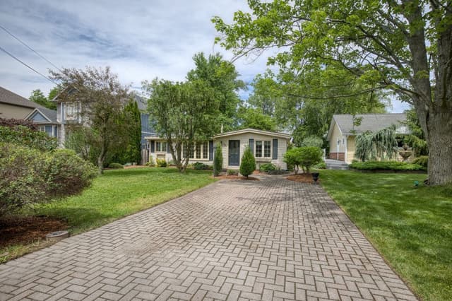 55 Delater St. Niagara-on-the-lake On L0s 1j0