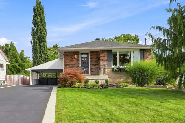 1453 Mountain Grove Ave. Burlington On L7p 2h4