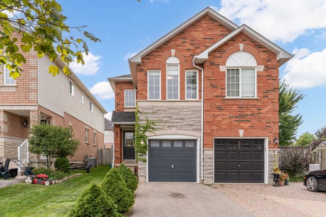 33 Slater Ct. Hamilton On L8b 0k8