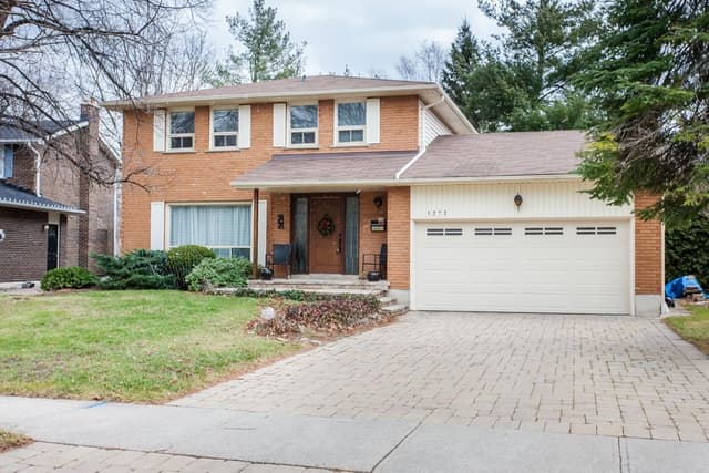 1272 Cermel Dr. Mississauga On L5h 3v4