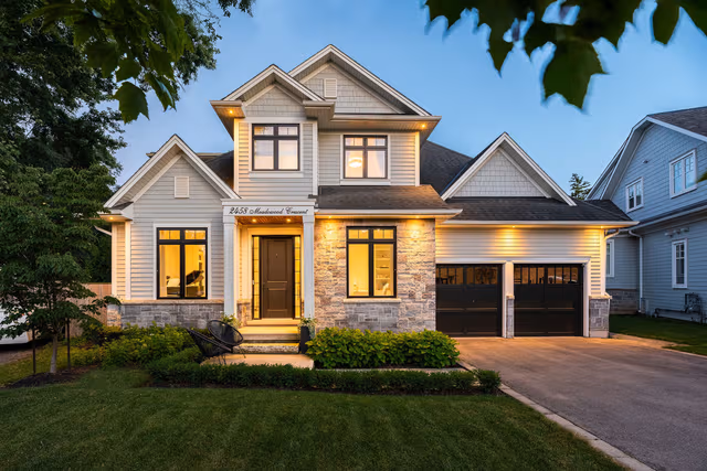 2458 Meadowood Cres. Oakville On L6l 1v6