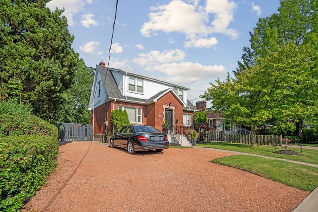 105 Glenridge Ave. St Catharines On L2r 4x5