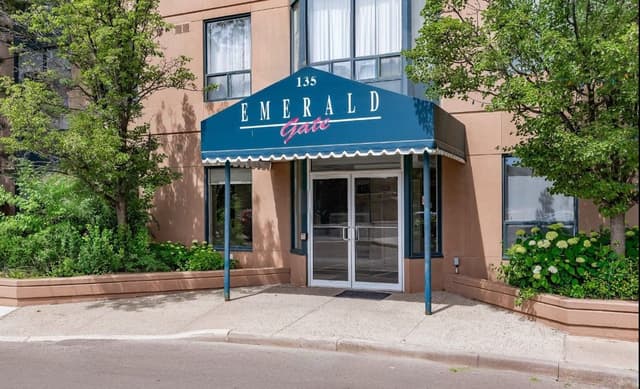 135 N Hillcrest Ave. S 808 Mississauga On L5b 4b1