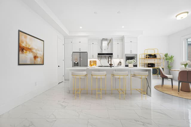 80 Jack Bowerbank Blvd. Oakville On L6m 5s6
