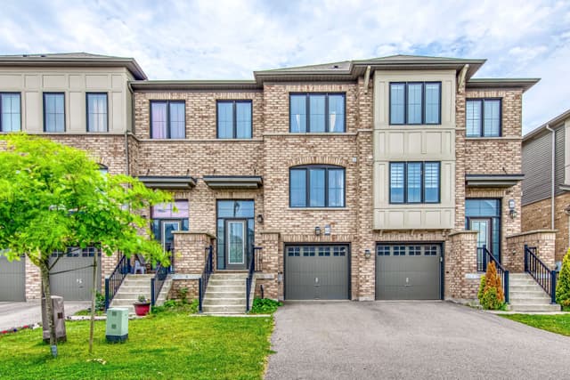 68 Crafter Cres. Hamilton On L8j 0h7
