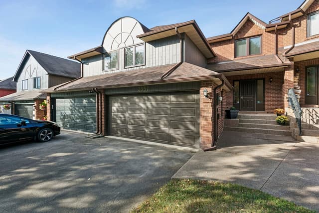 2537 Addingham Cres. Oakville On L6j 7k7