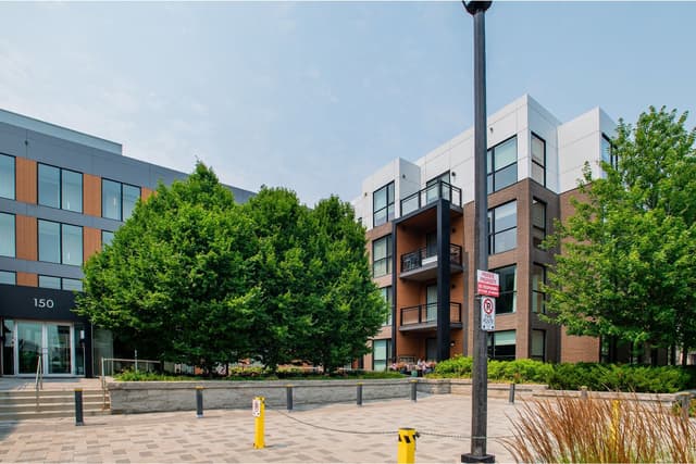 150 Sabina Dr. 304 Oakville On L6h 0w3