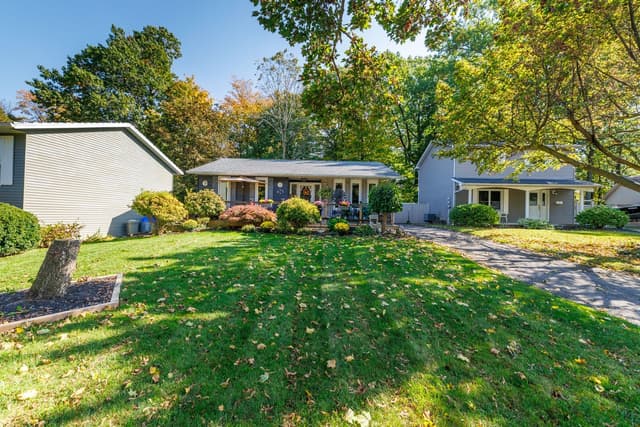 24 Inglewood Ct. Grimsby On L3m 4s2
