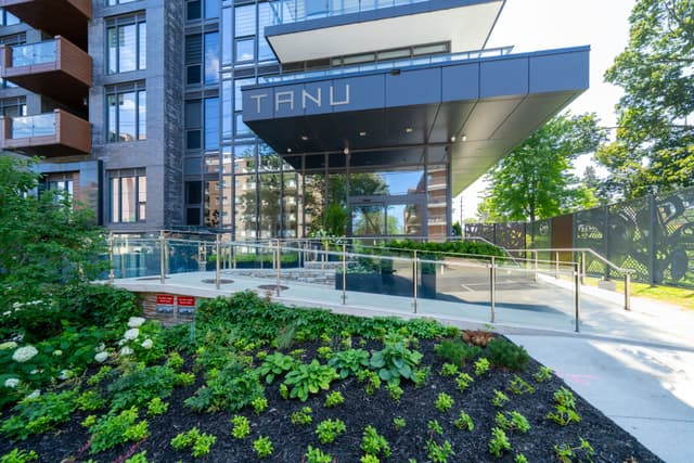 21 Park St. E 816 Mississauga On L5g 1l6