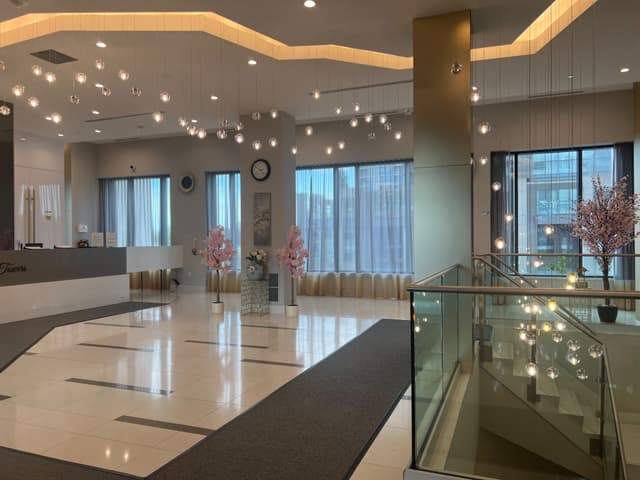 35 Watergarden Dr. 220 Mississauga On L5r 0g8