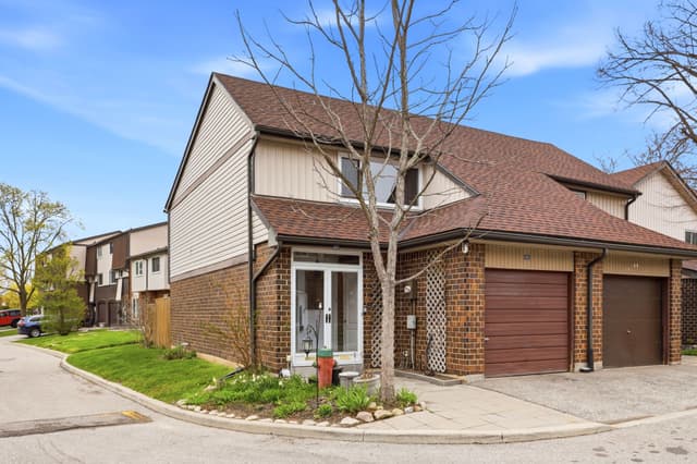 318 Laurier Ave. 43 Milton On L9t 3m9