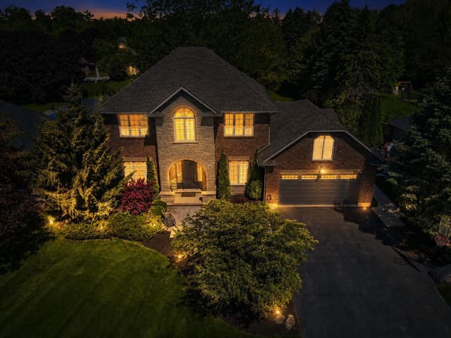 11 Elderberry Ln. Hamilton On L0r 1h2