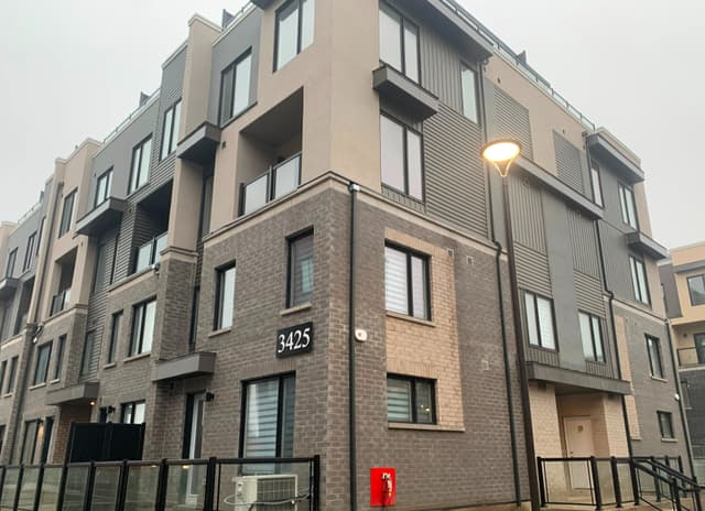 3425 Ridgeway Dr. 1 Mississauga On L5l 0b9